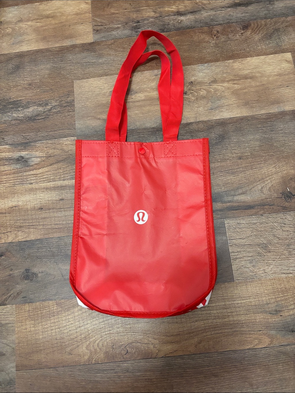 Lululemon shopping bag